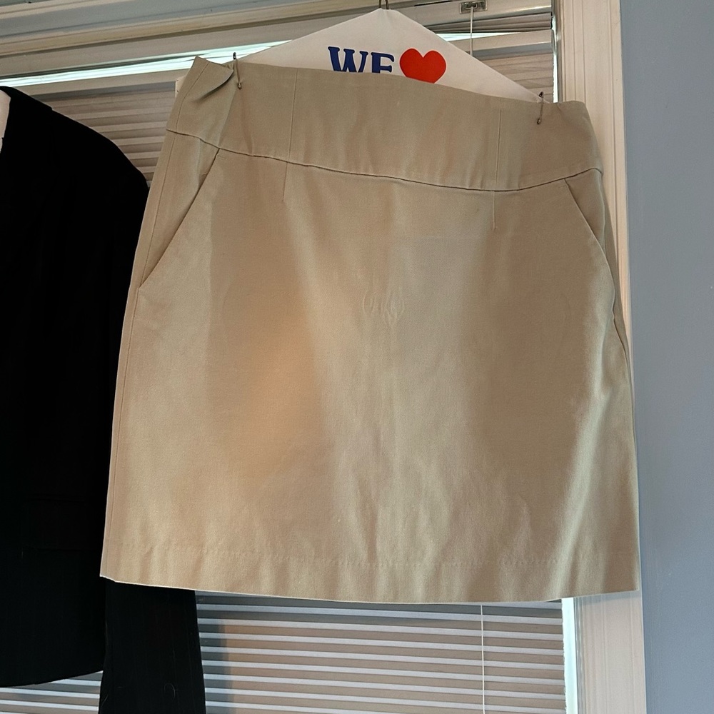 Banana republic suit skirt, cream